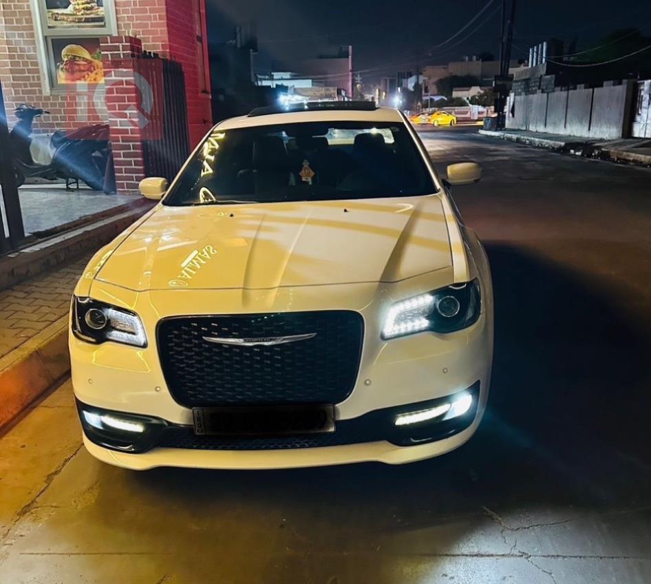 كرايسلر 300